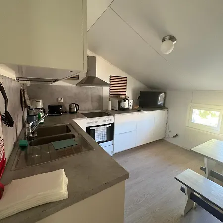 Korpinpesae Apartmanhotel *